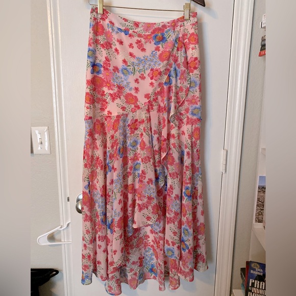 Sugarlips skirt, size M, pre-owned, beautiful flowy layers - Picture 1 of 9